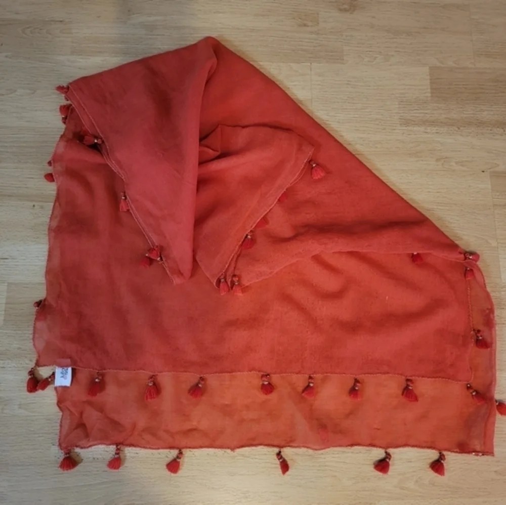 Anthropology by Lulla Collection by‎ Bindya 100% Wool Tassel Trim Scarf Red Boho